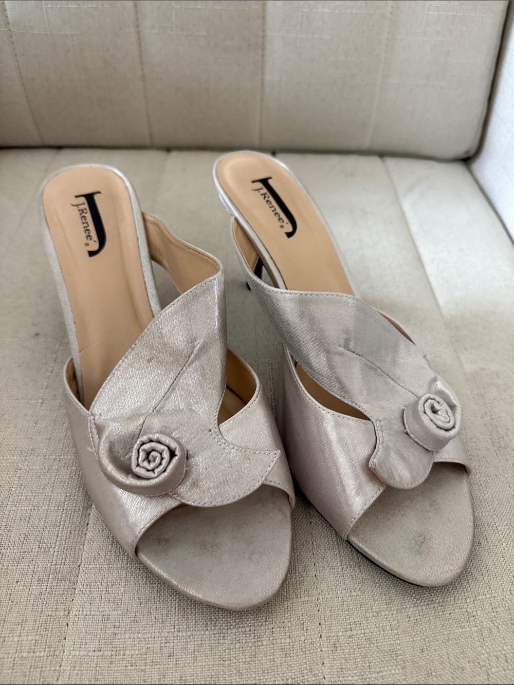 J.Renee Women's Metallic Champagne Open-Toe Mules
